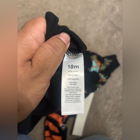 NEW! Carter's Toddler Long Sleeve 4pc Halloween Dino Pajama Set Size 18 Months - Picture 5 of 7